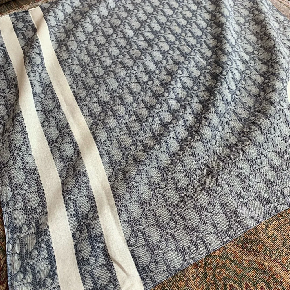 Dior scarf